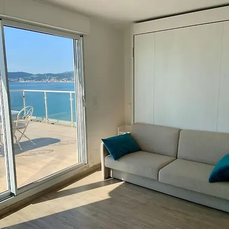 Attico Vista Mare Ad Apartment