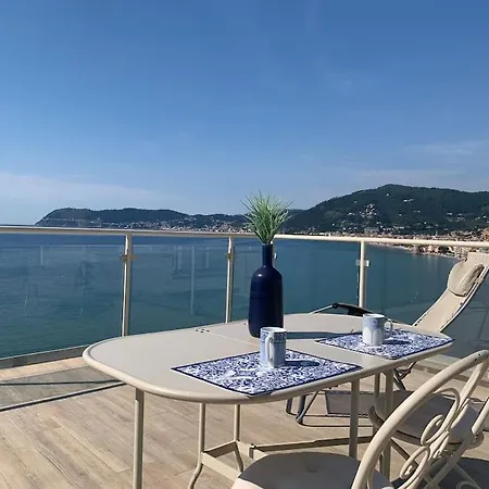 Attico Vista Mare Ad