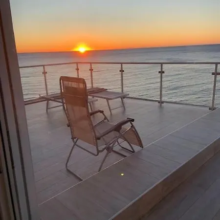 Apartamento Attico Vista Mare Ad Alassio